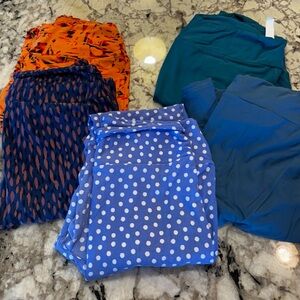 Five pairs of Lularoe leggings